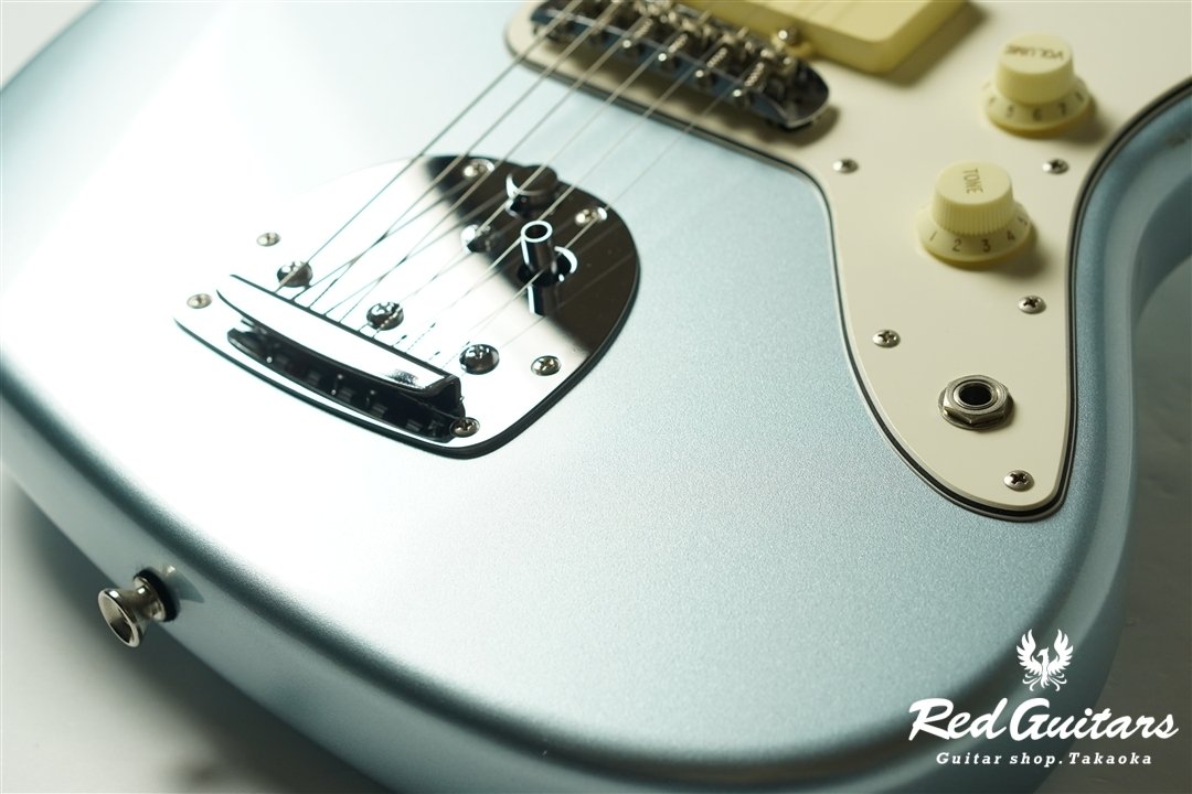 Model JM. Glassy #093 - Ice Blue Metallic